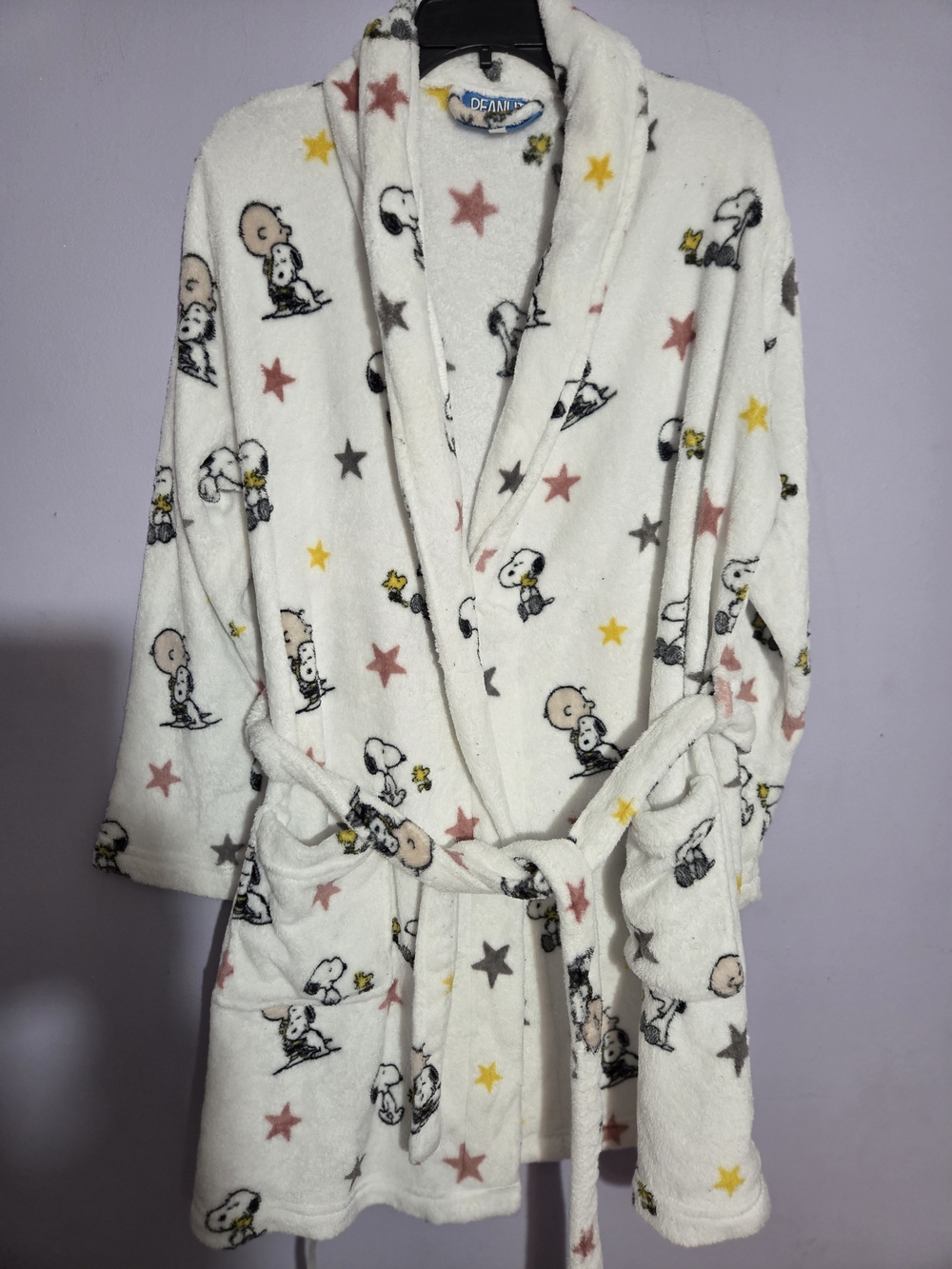 Peanuts White Snoopy & Woodstock Star Plush Robe